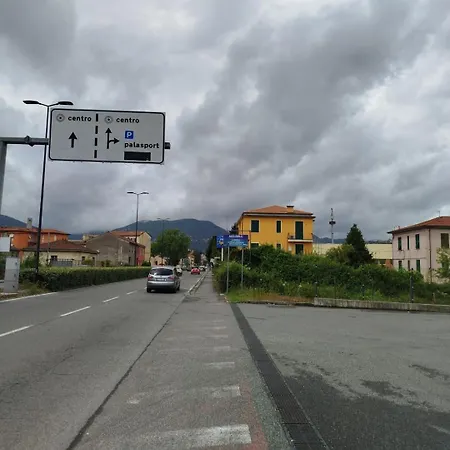 Handy Location Апартаменты