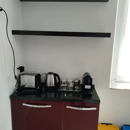 Apartment Handy Location *